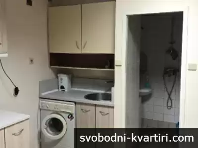 Двестаен необзаведен, климатик - Център, СУ Хр. Ботев