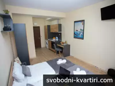 Предлага под наем НОВ , слънчев и просторен , луксозно обзаведен, двустаен апартамент в кв.Бузлуджа.