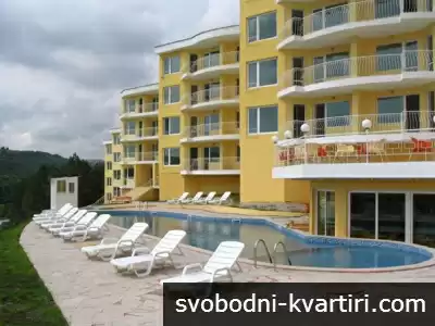 Едноспален апартамент с морска гледка и басейн