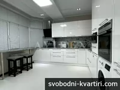 Тристаен апартамент под наем
