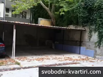 покрито паркомясто -левски