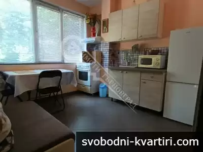 Тристаен апартамент под наем в близост до Пети корпус