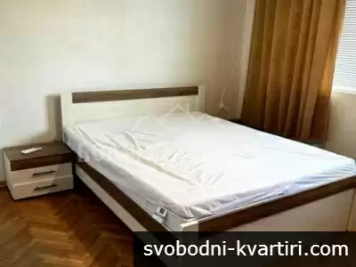 Тристаен под наем в Идеален Център на Велико Търново гр. Велико Търново, Център 4 етаж от общо 4 етажа Площ 75 кв.м. Стр Тристаен под наем в Идеален Център на Велико Търново гр. Велико Търново, Център 4 етаж от общо 4 етажа Площ 75 кв.м. Стр