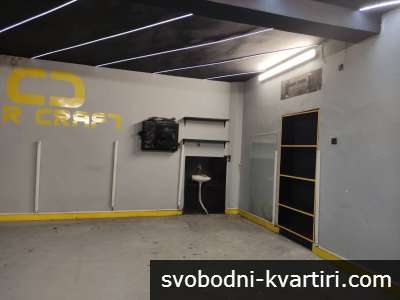 Давам под наем авто сервиз в КичукПариж до МОДЪР -оборудван има санитарен възел и допълнително външно паркомясто с канал