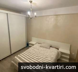 Двустаен апартамент под наем в Центъра