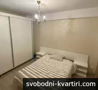 Двустаен апартамент под наем в Центъра