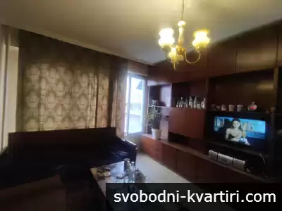 Давам под наем четиристаен апартамент в гр.Пловдив