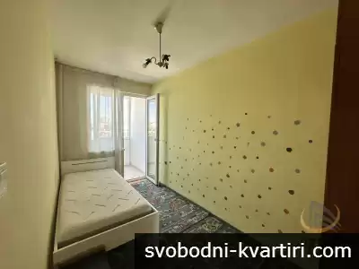 Център тристаен апартамент обзаведен #1781090156