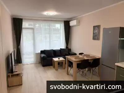 Център тристаен апартамент обзаведен #1782390214