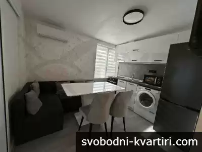 Дава се под наем тристаен апартамент в Лятно кино Тракия!