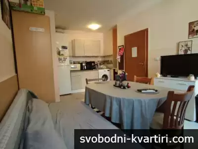 Двустаен с 2 климатика до 5ти корпус