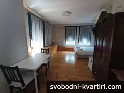 Даваме под наем самостоятелна къща в Стария град на Пловдив