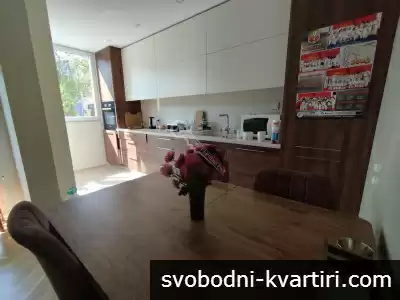 Тристаен апартамент под наем