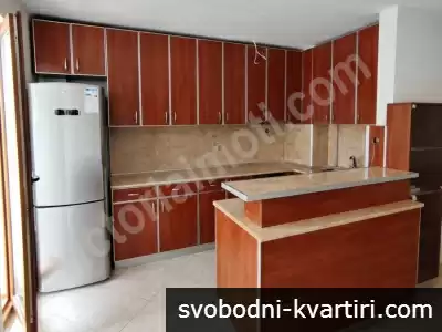 Двустаен апартамент в кв. Зона Б