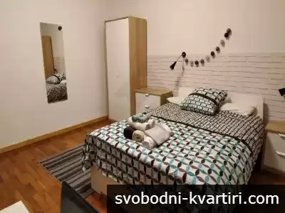 875 Самостоятелна стая Въстанически
