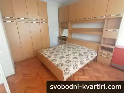 Апартамент с три спални до Полицията