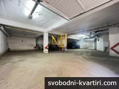 Паркомясто в подземен частен паркинг в супер център на 50 метра от църква ”Кирил и Методий”