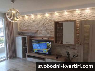Давам под наем двустаен апартамент в кв.Южен