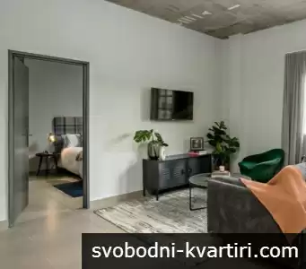 589 Тристаен апартамент Център