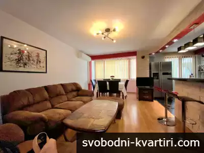 Център тристаен апартамент обзаведен #1782373526