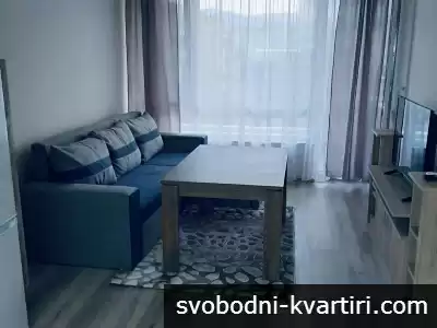 Дава се под наем двустаен апартамент в Южен