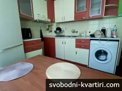Двустаен апартамент  център