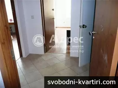 Трстаен апартамент в централната зона на града