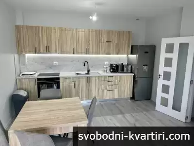 Сити пропъртис предлага на вашето внимание тристаен апартамент с гараж под наем
